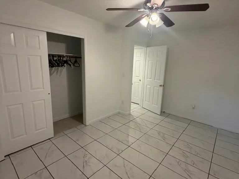 2245 Speckled Rock Ln — Photo 21