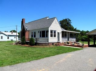 402 Charlotte St, Alexis, NC 28006