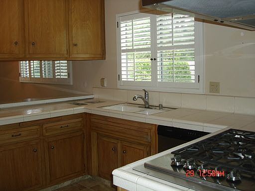 4th image of 4426 Canoga Dr