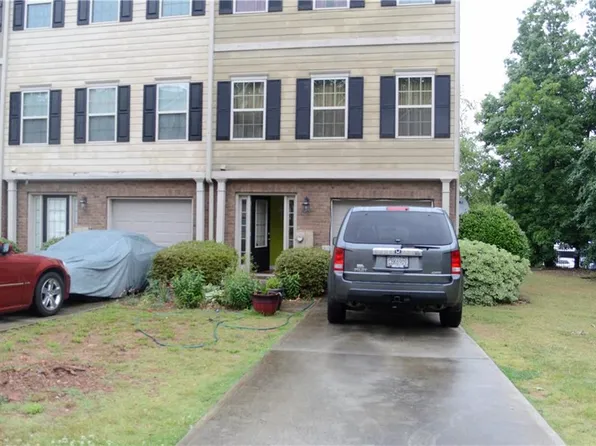 1473 Knights Trl, Stone Mountain, GA 30083