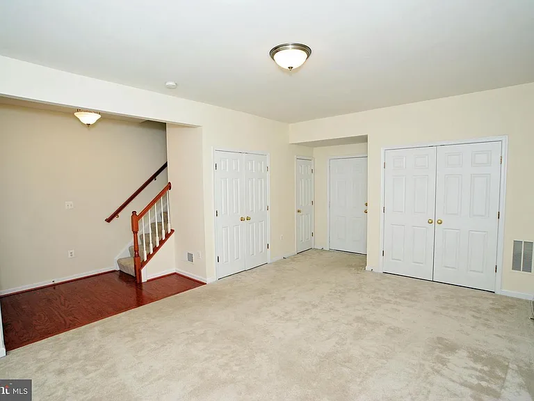 2303 Huntington Station Ct — Photo 4
