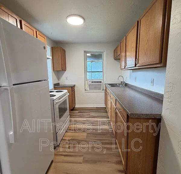 527 Duquesne Ave #1 — Photo 1