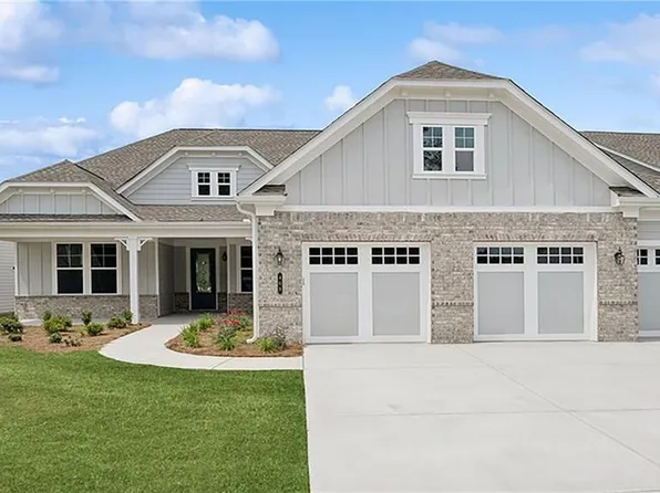 408 Salton Way, Hoschton, GA 30548