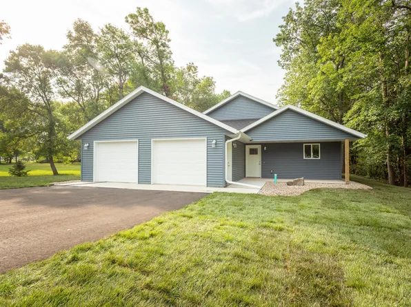 2006 Woodland Park Dr NE, Alexandria, MN 56308