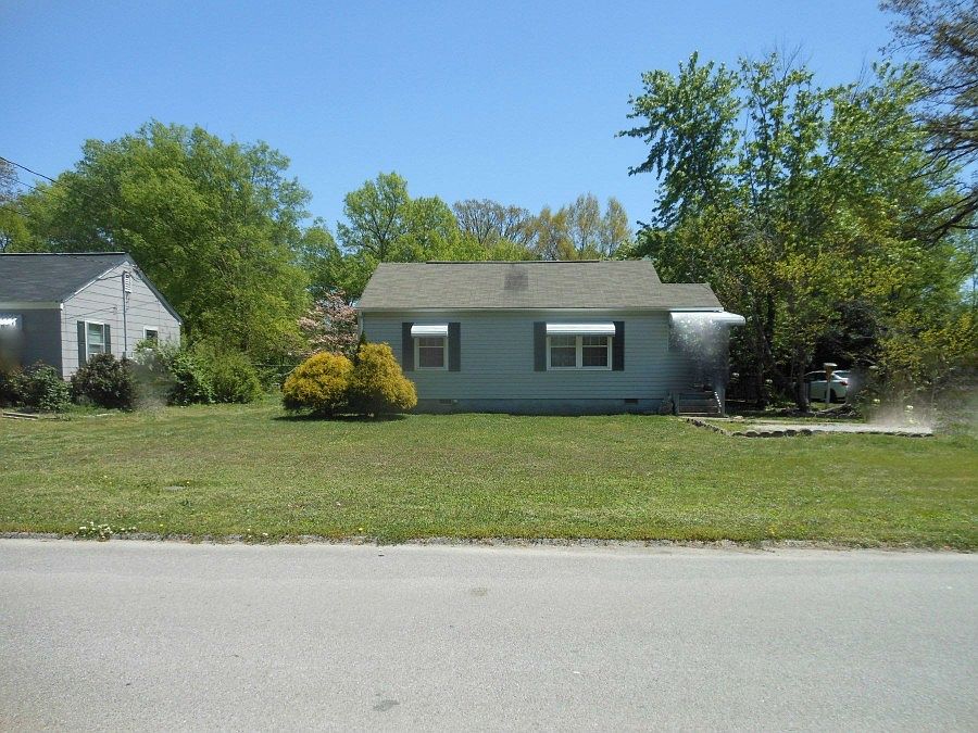 1st image of 3904 Birmingham Dr