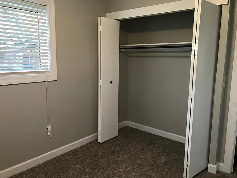 1427 Grogan Ave — Photo 16