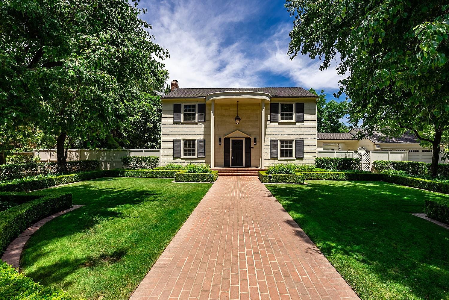 www.zillow.com