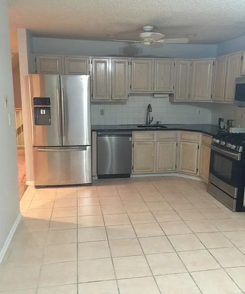 20 Prestwick Way — Photo 17