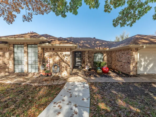 1127 Prairie Wind Blvd, Stephenville, TX 76401