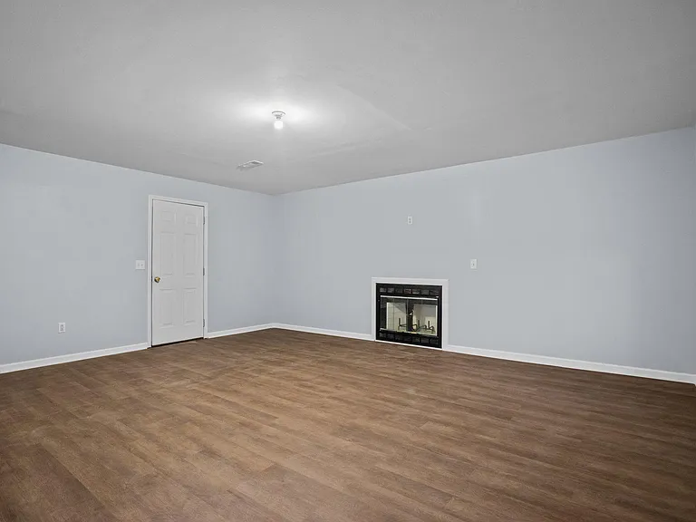 6818 Salem Quarter Rd — Photo 33