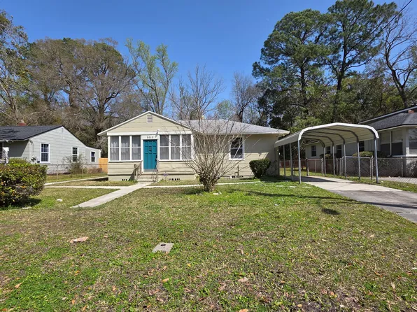 5013 Campenella Dr, Jacksonville, FL 32209