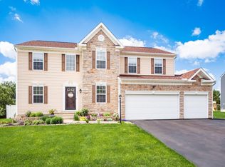 5011 Hickory Grove Cir, Groveport, OH 43125