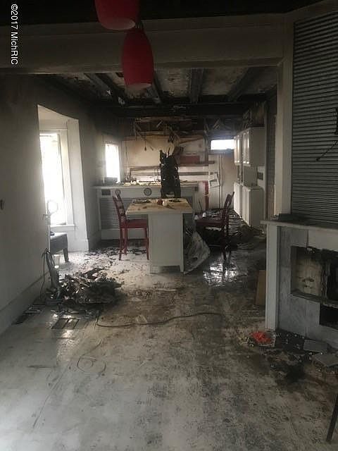1st image of 725 Fuller Ave SE