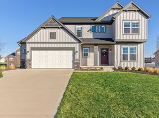 3433 Sagecrest Dr, Hudsonville, MI 49426