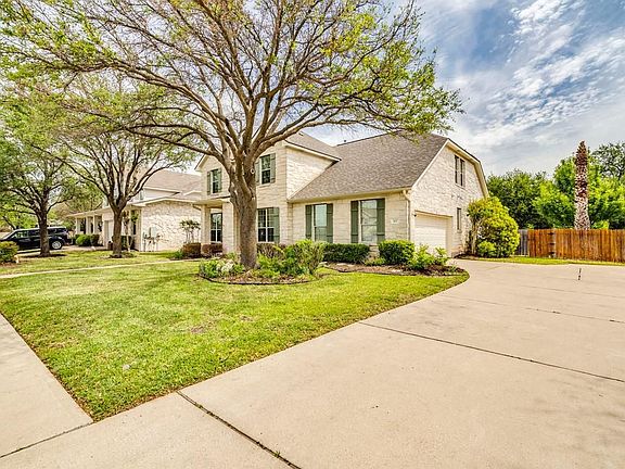 3rd image of 102 Trailridge Dr
