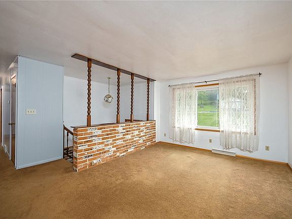 3rd image of 112 Strickler St