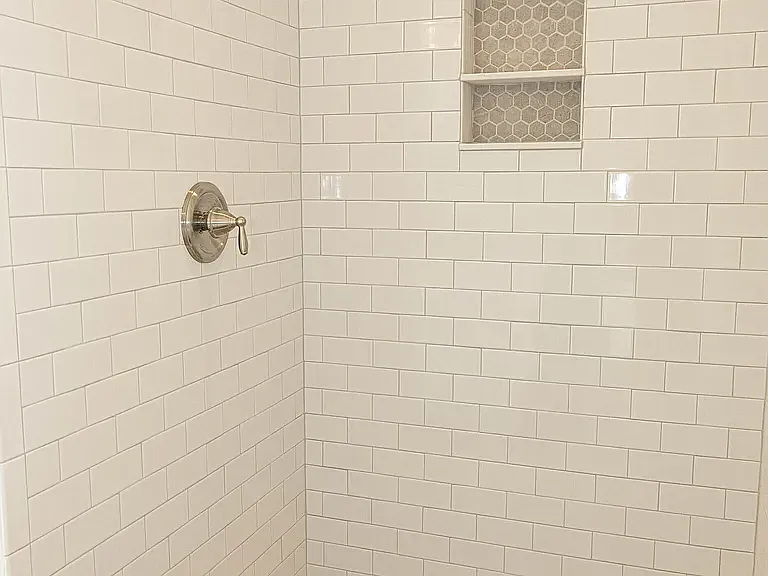 705 Riverside Ests — Photo 11