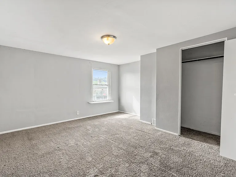 4408 Woolslayer Way — Photo 9