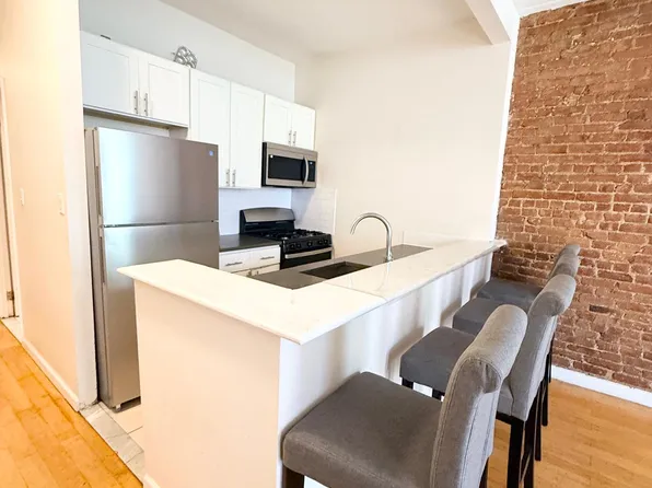 63 Bruckner Boulevard image 1 of 19