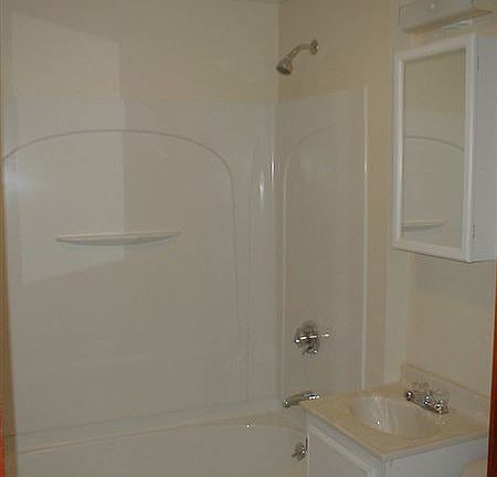 Huntington bathroom pic