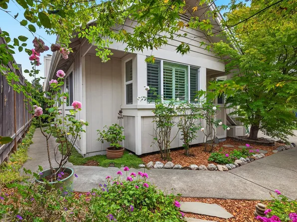 1450 Morning Glory Drive, Petaluma, CA 94954