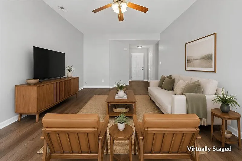 3 bed, 2.0 bath, 1312 sqft, $1,550 — Photo 4