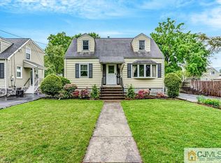 445 4th St, Dunellen, NJ 08812