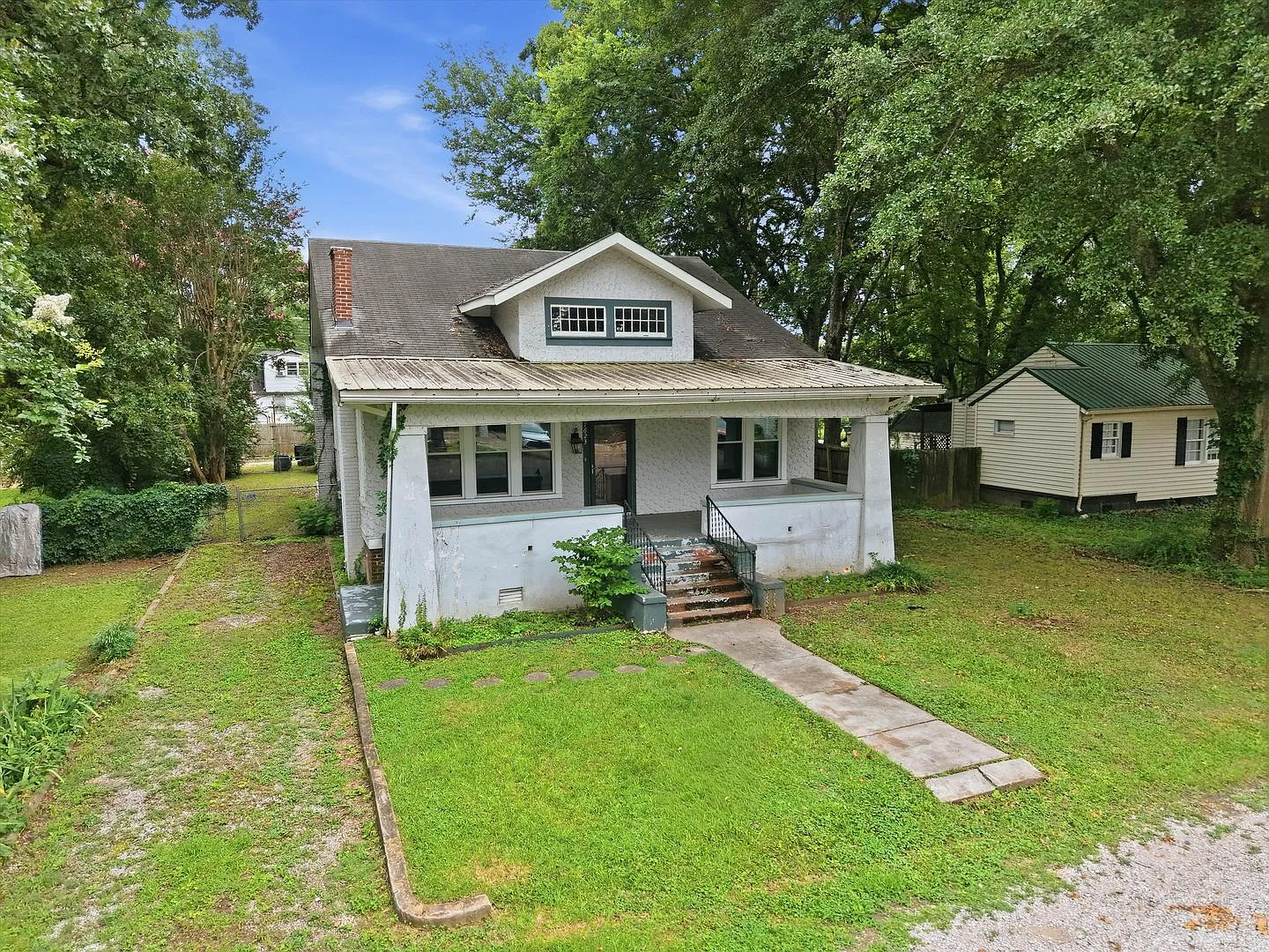 Updated 4-Bed, 2-Bath Home in the Heart of Decatur. — Photo 2