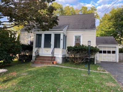 50 Oakwood Ave, Livingston, NJ, 07039