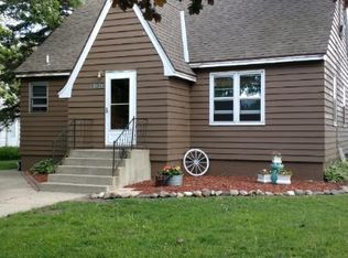 130 Douglas Ave E, Hector, MN 55342