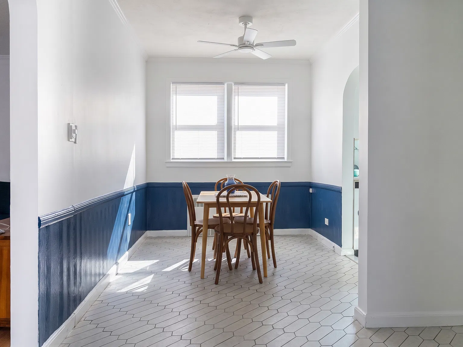 3 bed, 1400 sqft, $5,400 — Photo 4