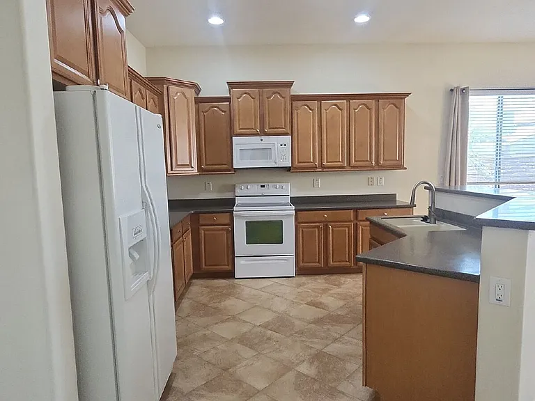 12731 W Eagle Ridge Ln — Photo 13