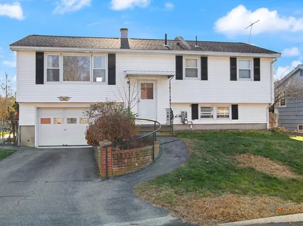 42 Cidalia Dr, Lowell, MA 01854