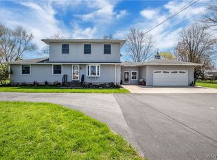 3878 Lockport Rd, Sanborn, NY 14132