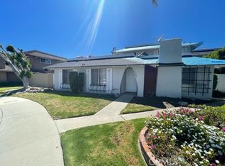 17061 Grove Cir APT A, Huntington Beach, CA 92647