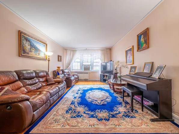 102-40 67 drive Drive #3h, Forest Hills, NY 11375