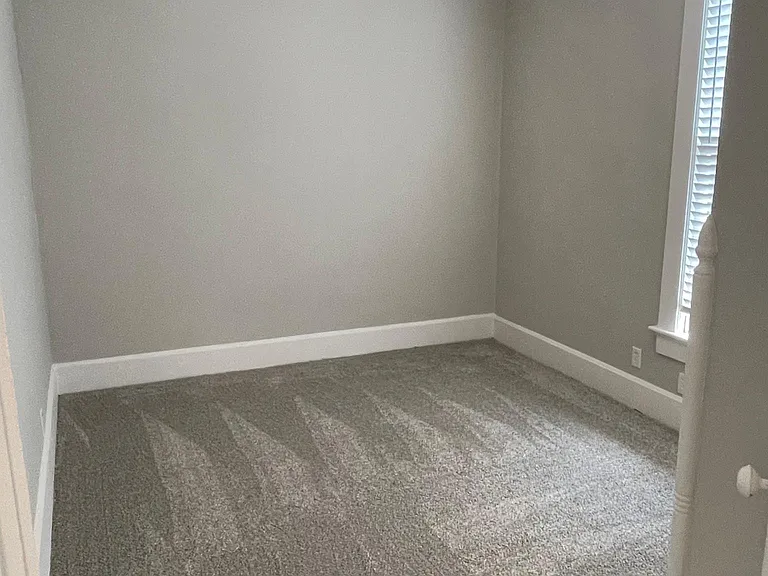 207 Chandler Ave — Photo 12