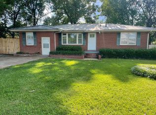 101 Monroe Dr, Tuscumbia, AL 35674