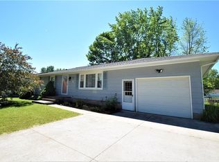 27 Ainsworth Ln, Rochester, NY 14624