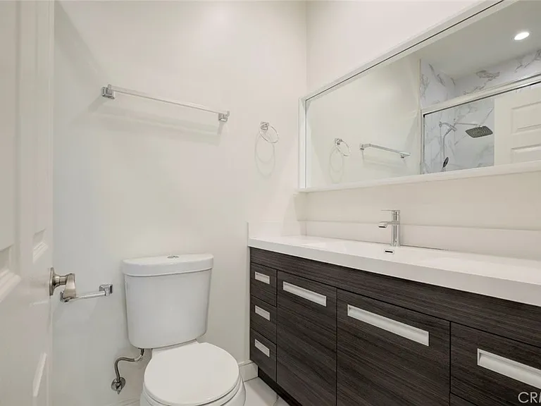 6954 Jellico Ave — Photo 44