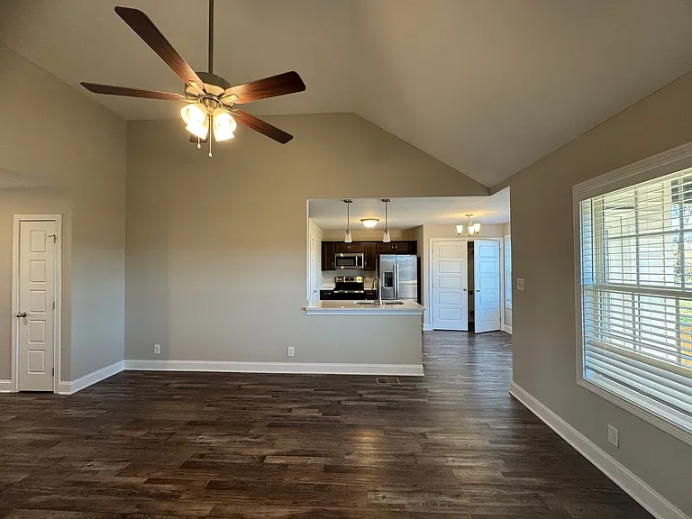 1288 Cardinal Creek Dr — Photo 15