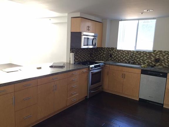 3rd image of 304 S Elm Dr APT 203