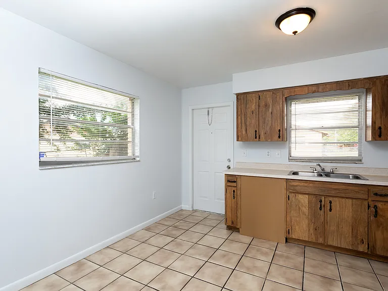 3223 Pershing St #3223 — Photo 4