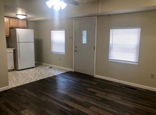 838 S 2nd St #B, Springfield, IL 62704