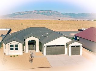 32 2nd St NE, Rio Rancho, NM 87124