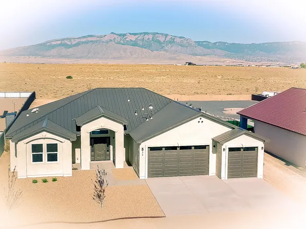 32 2nd St NE, Rio Rancho, NM 87124