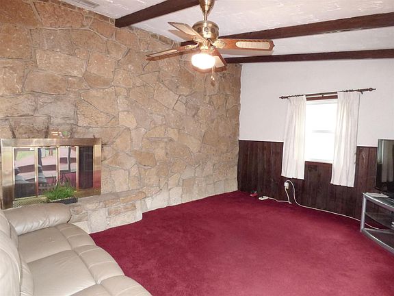 5th image of 1117 Cambridge Dr