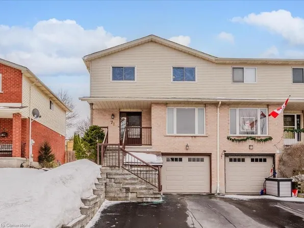 72 Old Huron Ct, Kitchener, ON N2R 1L7