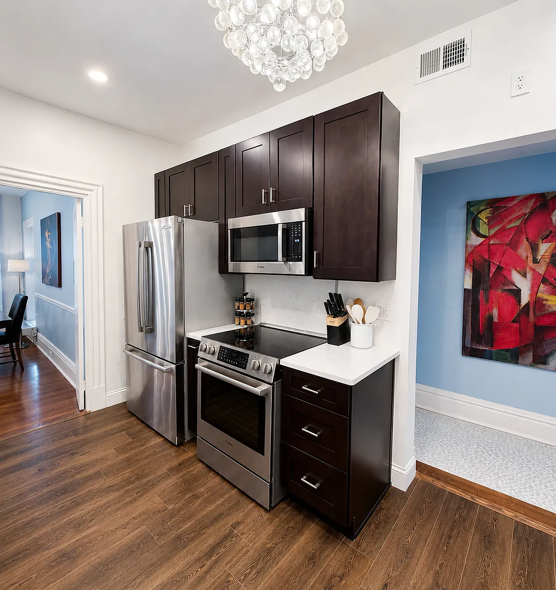 2 bed, 2100 sqft, $2,995 — Photo 3