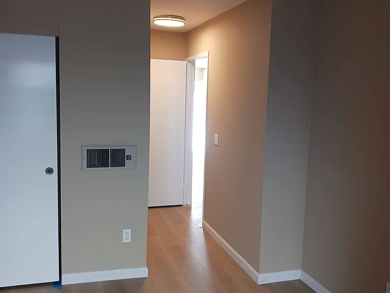 1070 Georgia St — Photo 10